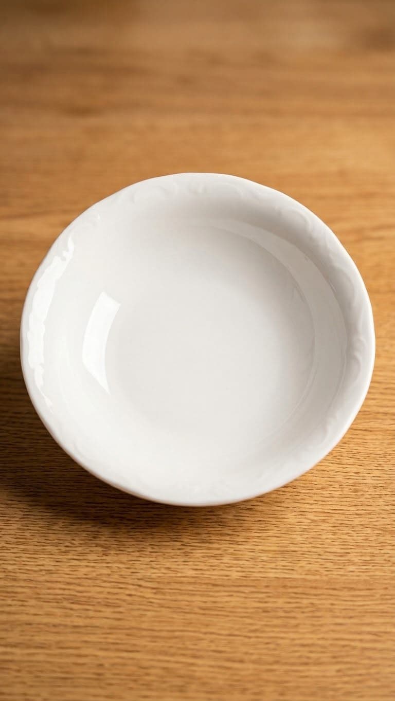 Minimal beyaz kase